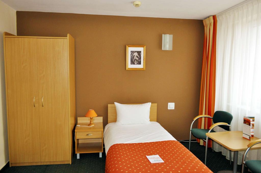 Hotell Wilanow By Desilva 3*
